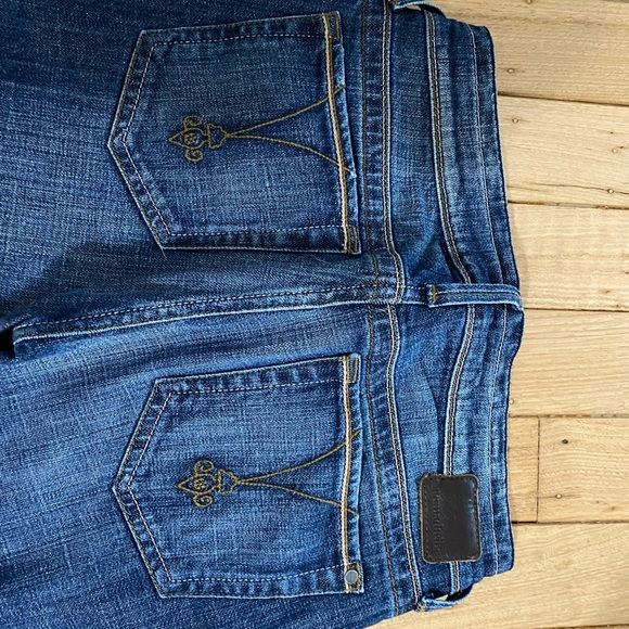 Nomad Tribe low rise, boot cut jeans. 98% cotton, 2 % spandex. Size 25. - Picture 3 of 3